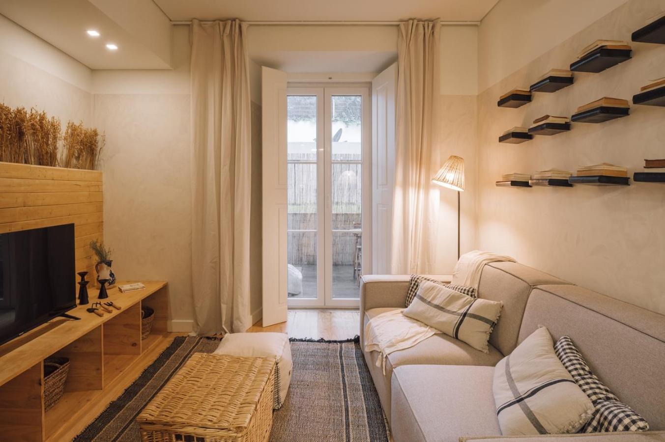 Martos - 1 Bedroom And Terrace In Santos Apartment Lisbon